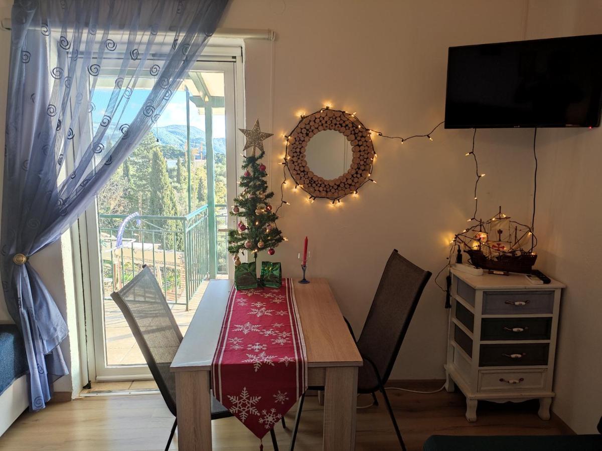 Aliki Apartments باليوكاستريتسا المظهر الخارجي الصورة