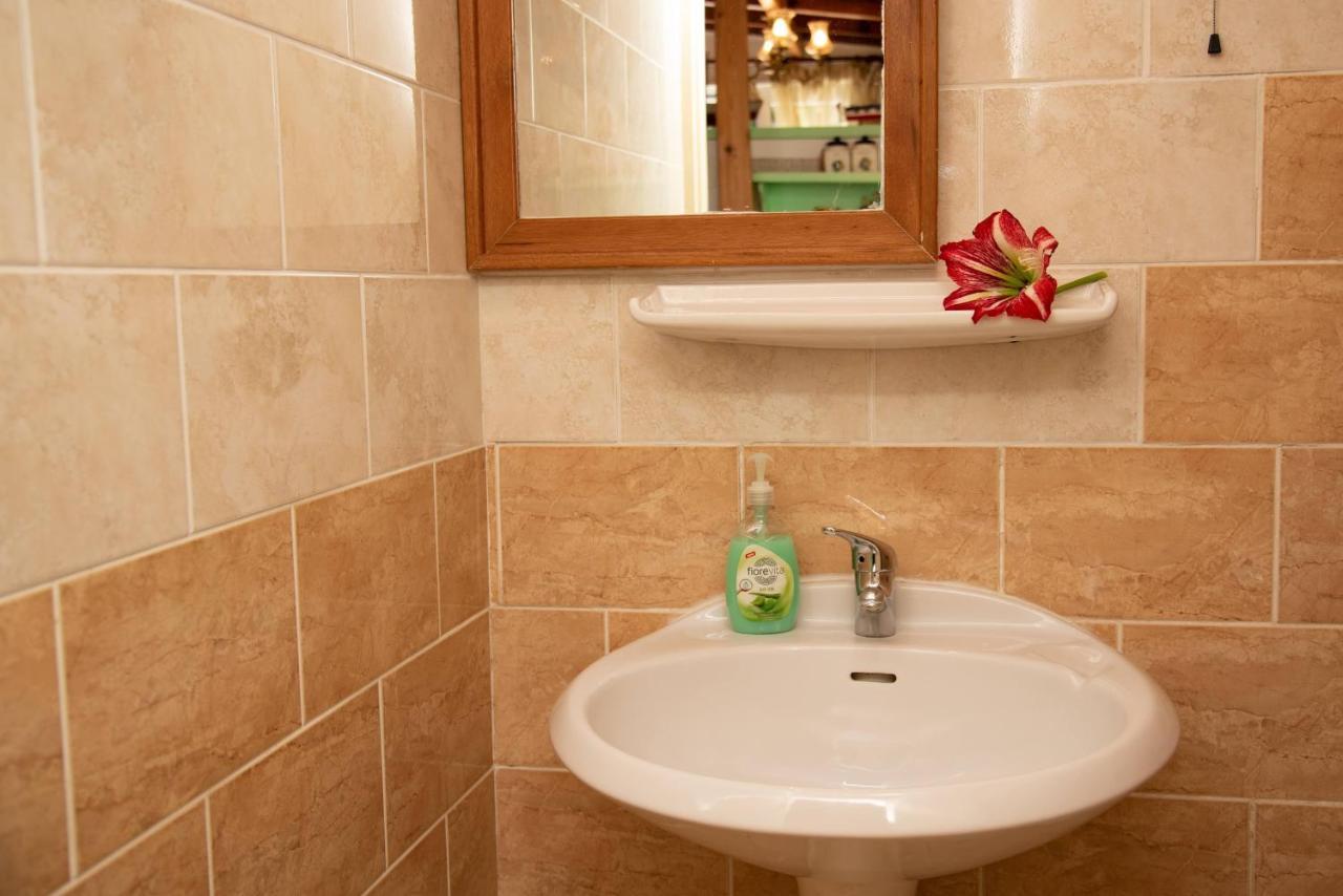 Aliki Apartments باليوكاستريتسا المظهر الخارجي الصورة